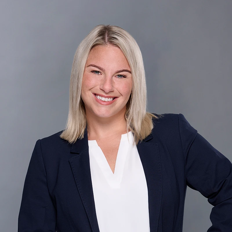 Portrait de Madame Roxanne Duclos, Technicienne juridique chez Girard Avocats